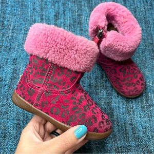 UGG Toddler Jorie Leopard Print Shearling Boots in Pink